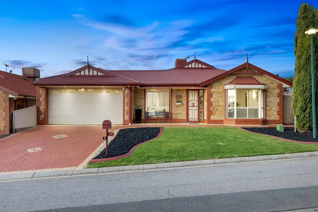 Blakeview 3 Bedroom A Lifestyle of Ease, Elegance & Entertaining!