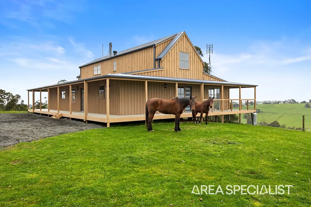 Mardan 7침실 The Brief: Seven Bedrooms, Three Acres & Breathtaking Views