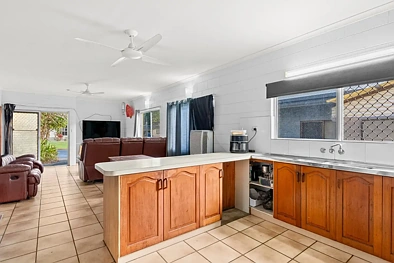 9 Woomala Street, Woree, QLD 4868, 3 slaapkamers, 1 badkamers, House