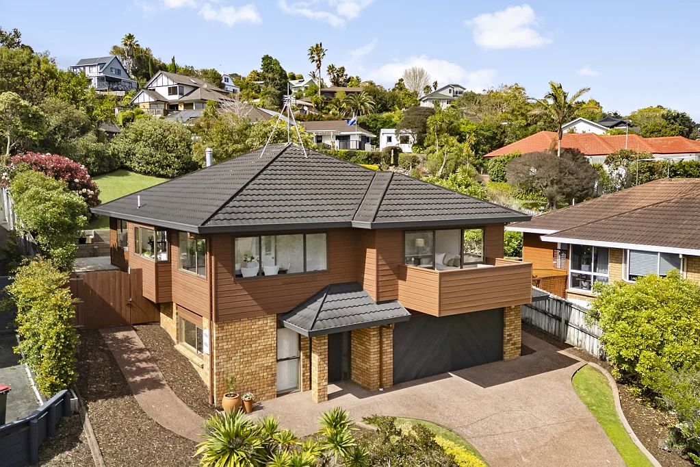 24 Bayside Drive, Browns Bay, North Shore City, Auckland