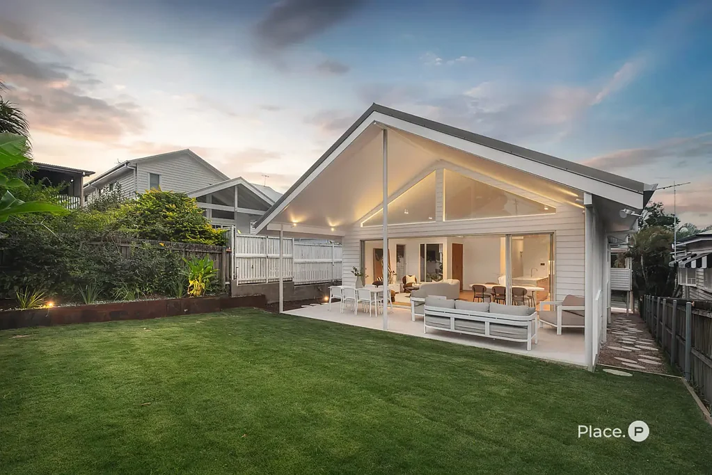 Coorparoo 4Kwarto 39 Halstead Street, Coorparoo — Brand New Architect-Designed Luxury on 405m²