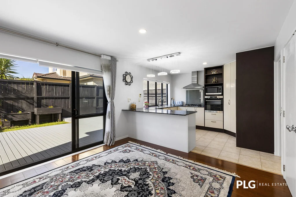 Flat Bush 4Kwarto #GAMEDAY Auction Soon - Last Chance to View!