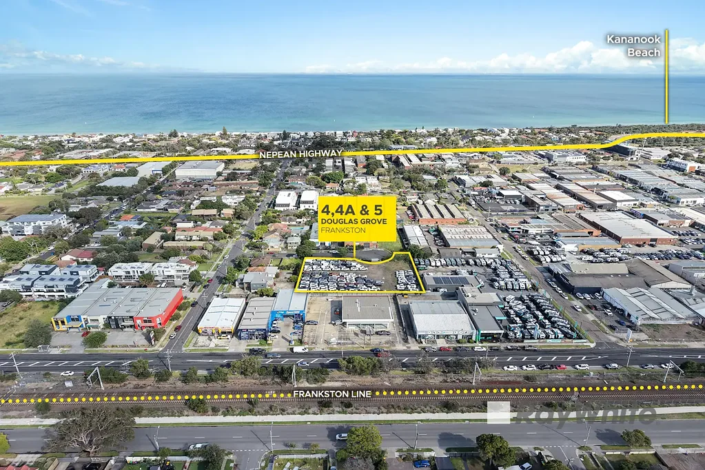 Frankston 3,302平米巨幅土地 热门区域黄金地段 学区房高潜力 投资开发两相宜 交通便利生活优渥 A Strategic Landmark Site Gateway to the Mornington Peninsula