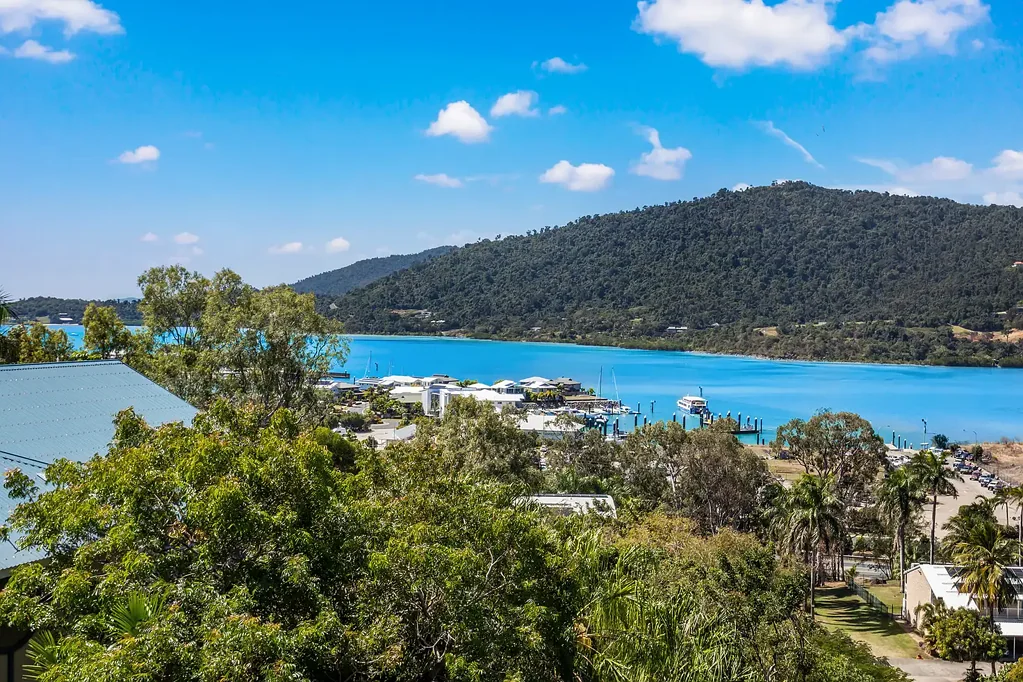 Airlie Beach 1房  Beautifully Renovated Oceanview Apartment