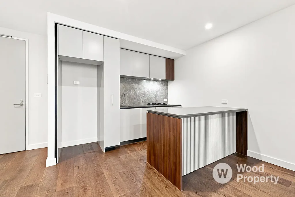 Stylish West Melbourne Apartment Offering Lifestyle and Convenience