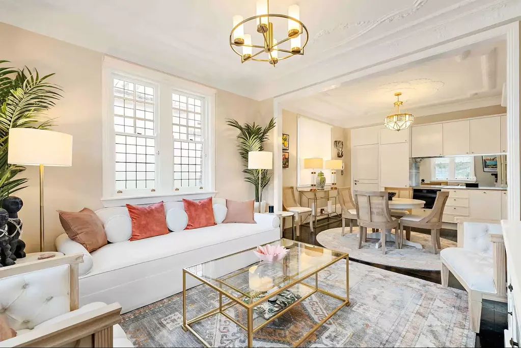 Chic Double Bay Village Pied-a-Terre - Walk to Beach, Ferry & Village Life