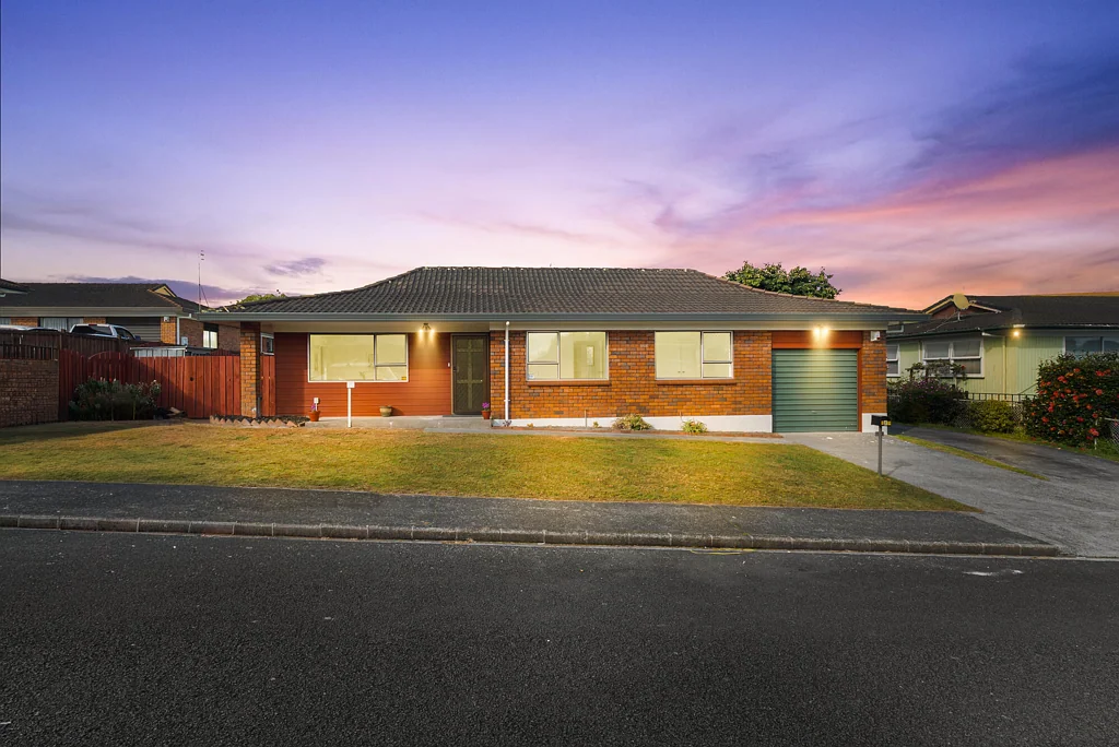 Papakura 3غرفة نوم Renovated. Refined. Ready to Impress!