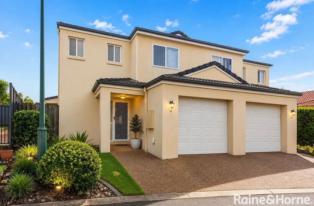 16/8A Clydesdale Drive, Upper Coomera, QLD 4209