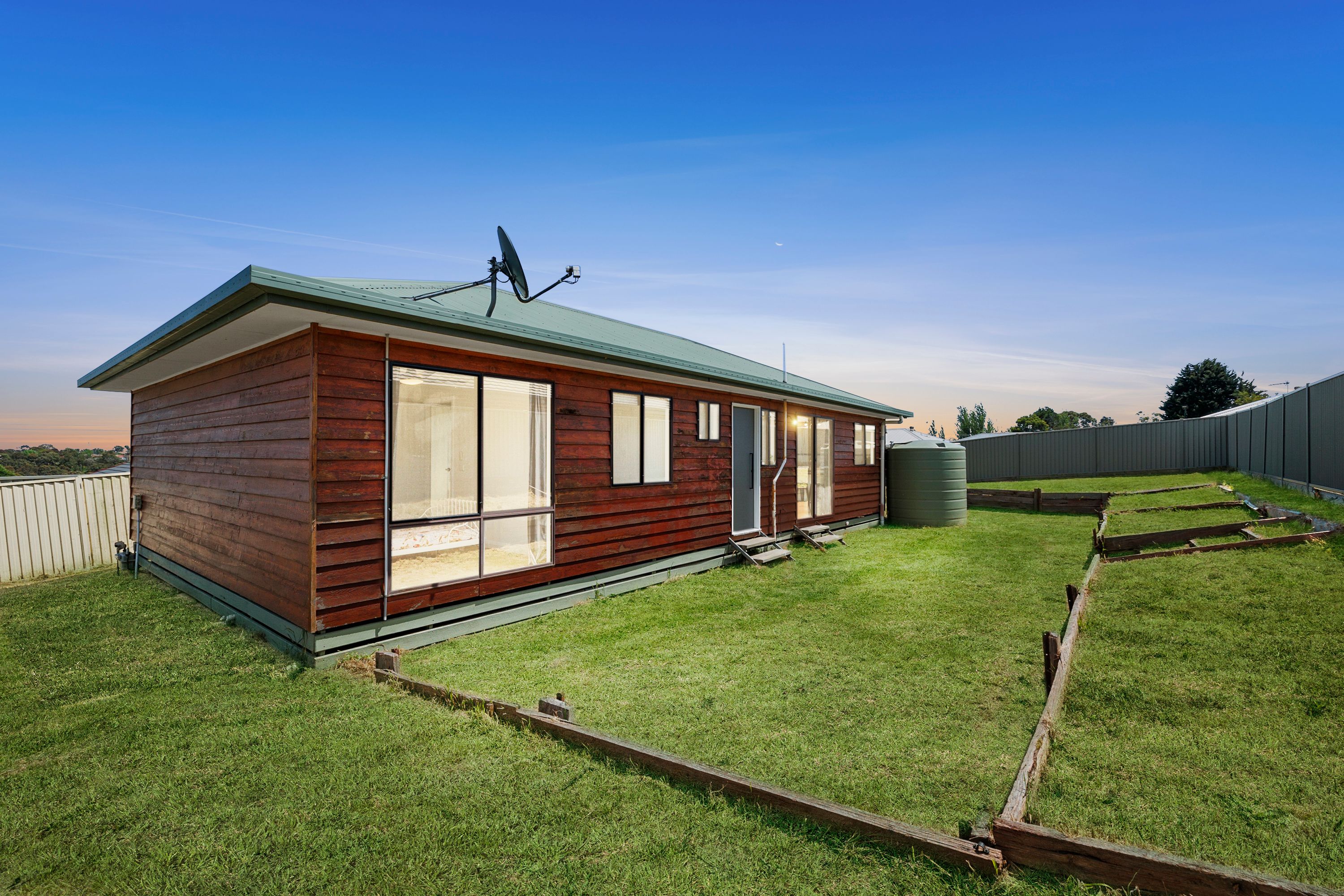 25 FLOCKHART ST, MOUNT PLEASANT VIC 3350, 0房, 0浴, House