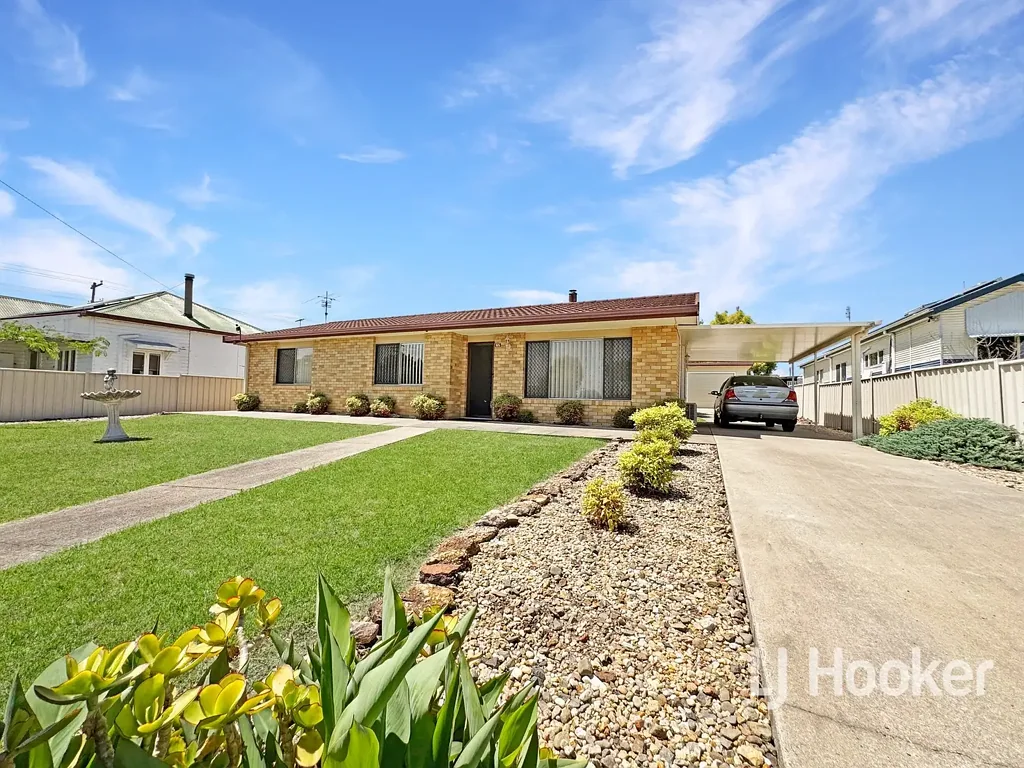 Inverell 3ਬੈੱਡਰੂਮ Neat, Low-Maintenance Living in a Great Location