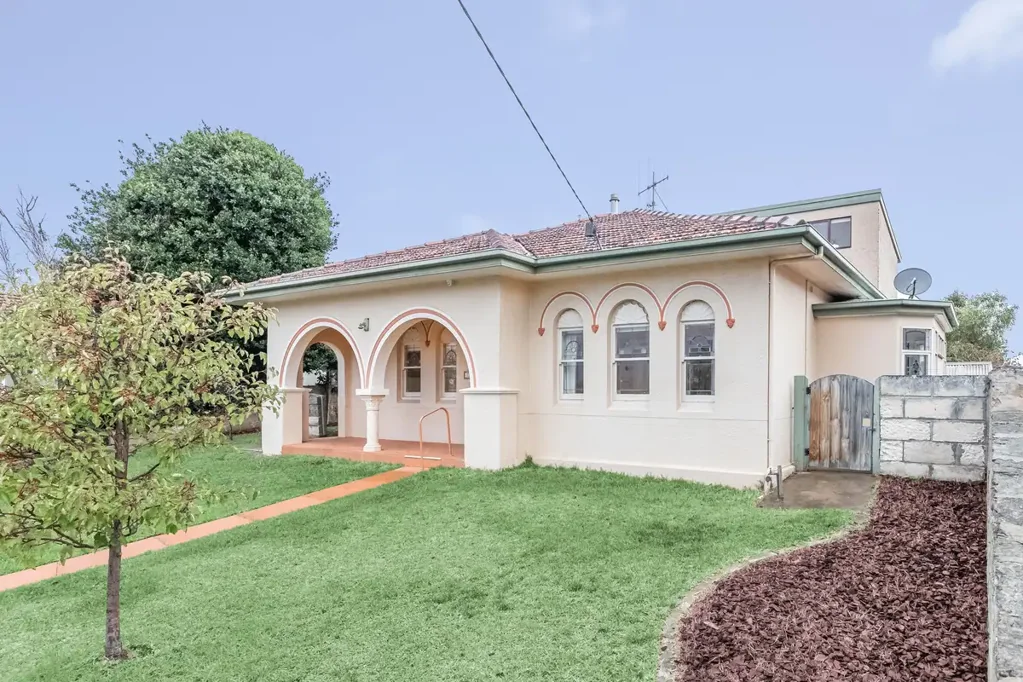 Warrnambool 5 Bedroom Timeless Character in the Heart of the CBD