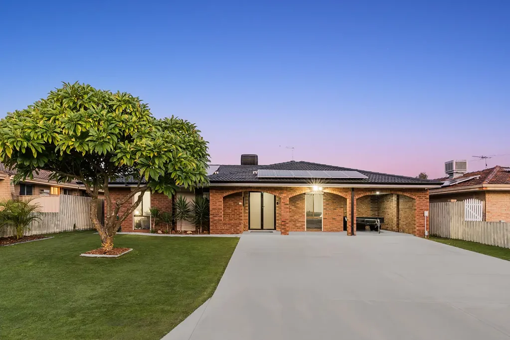 67 Tollington Park Road, Kelmscott, WA 6111