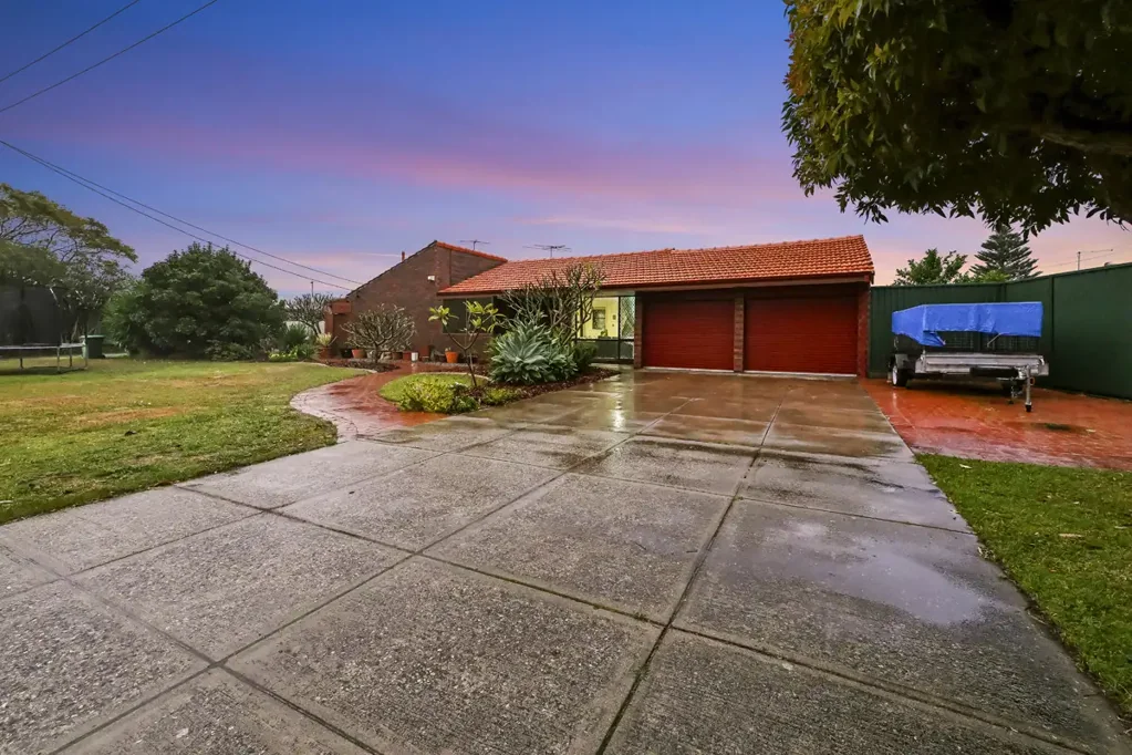 Hamersley 5 Slaapkamer Versatile Family Home with a Self Contained Granny Flat