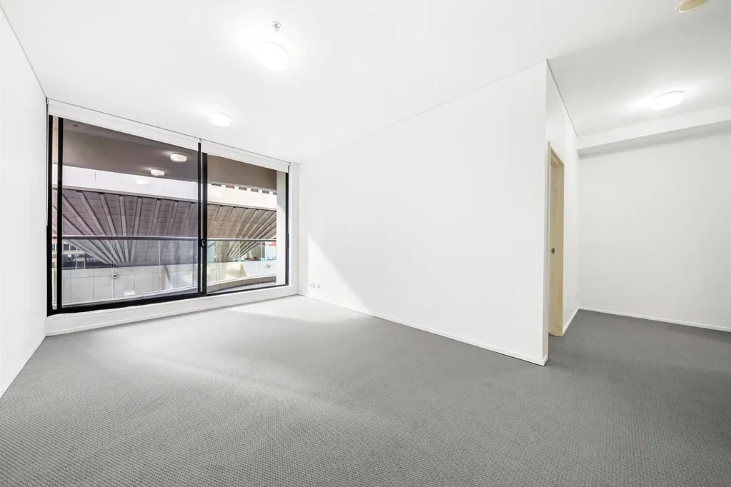 Freshly Upgraded Stylish Two-Bedroom Apartment with City Views & Resort-Style Facilities