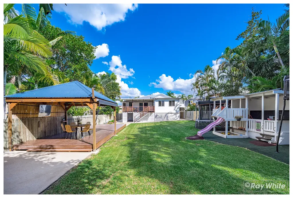 Allenstown 4房  Renovated Queenslander With Space, Security And A Backyard Made For Living