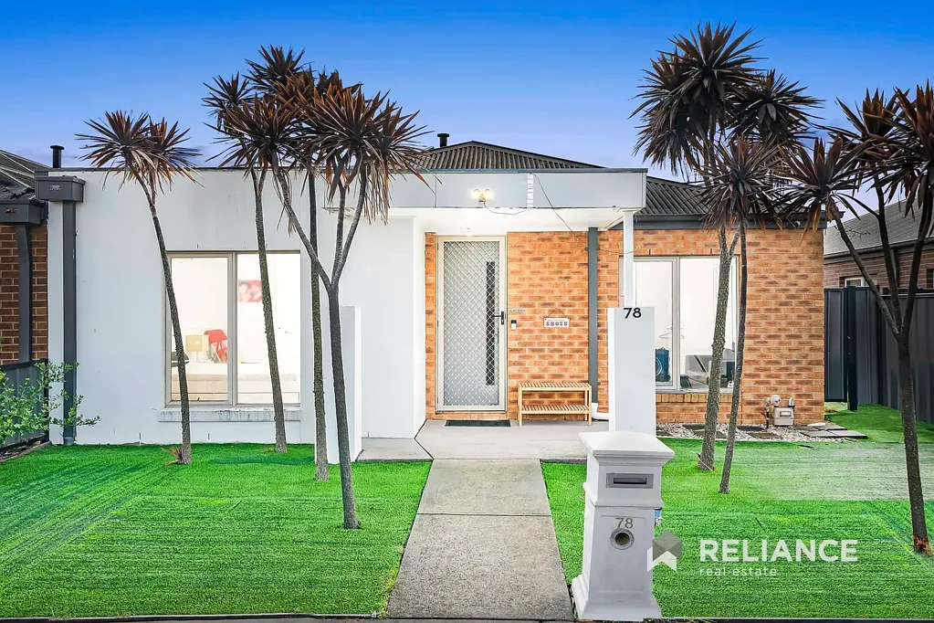 Point Cook 4chambre Spacious Family Living with Modern Updates in Innisfail Estate