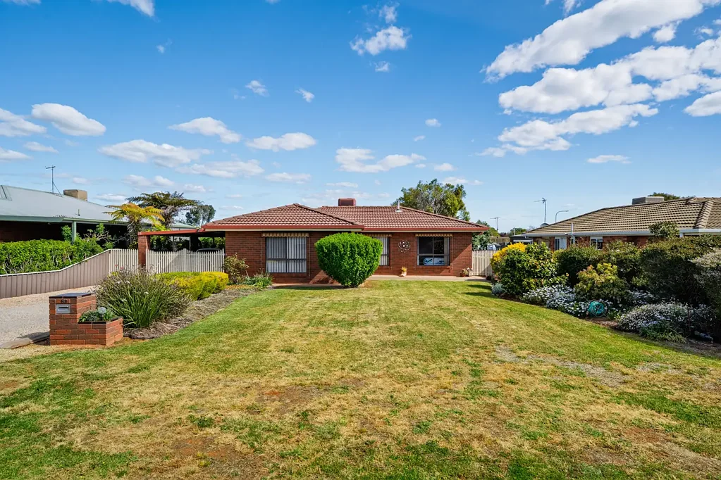 Corowa 3ਬੈੱਡਰੂਮ Charming 3 bedroom home with spacious outdoor area