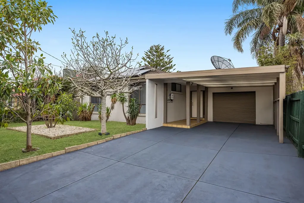 Frankston 4ਬੈੱਡਰੂਮ Incredible Space and Poolside Entertaining | Offers Closing Saturday 25th July @ 5:00pm (Unless Sold Prior)