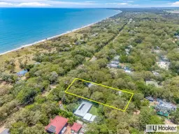 191 Sylvan Drive, Moore Park Beach