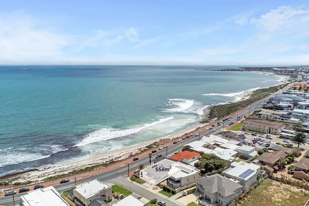 1 Mary Street, Watermans Bay, WA 6020