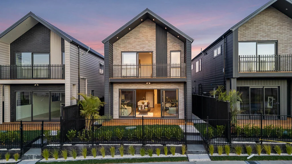 Milldale 4房  Sunny New Home with Reserve Views