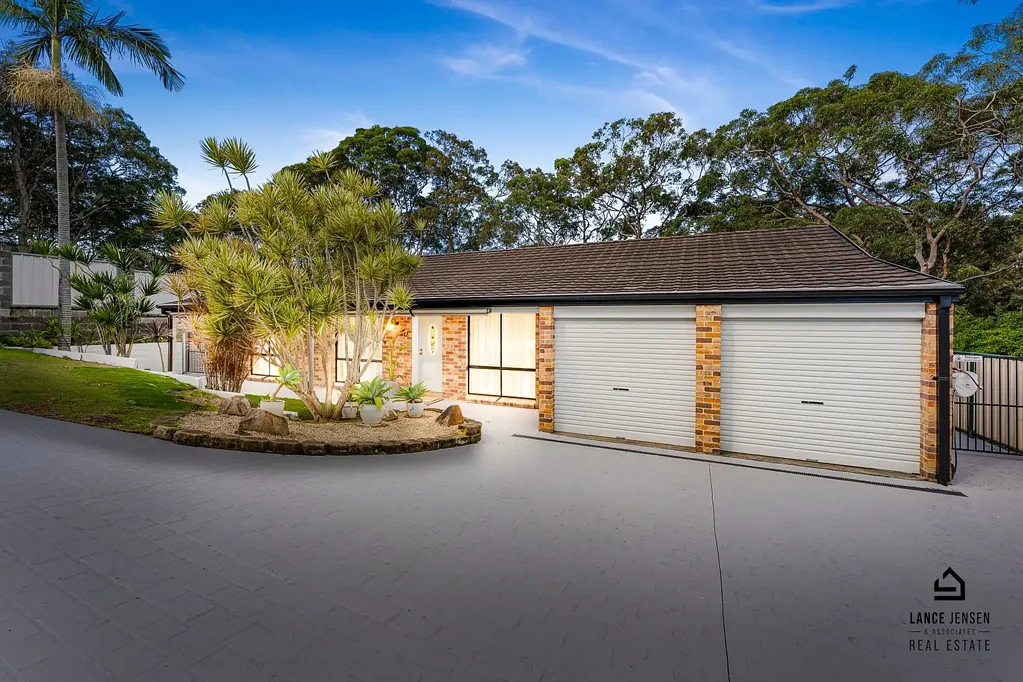 12 Dirkala Close, Belmont North, NSW 2280