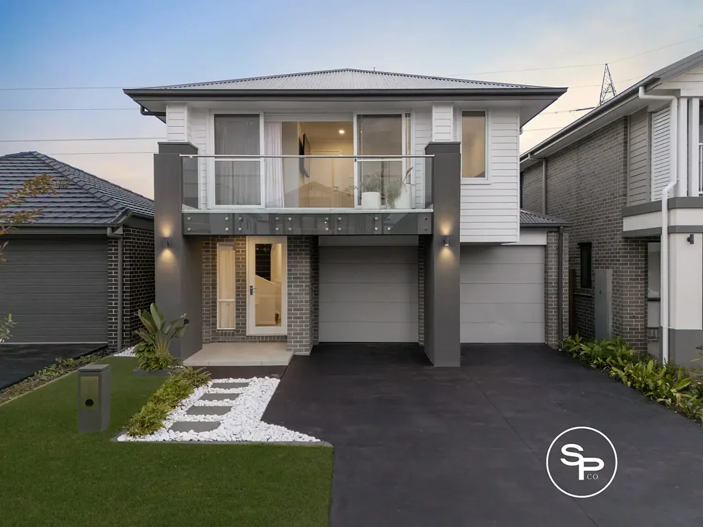 8 Cornforth Crescent, Catherine Field, NSW 2557