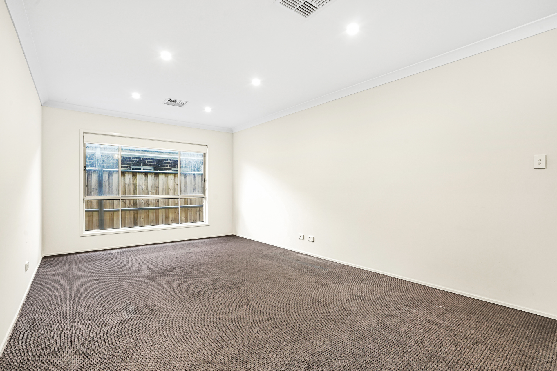 8 FAIRFAX ST, THE PONDS NSW 2769, 0 chambres, 0 salles de bain, House