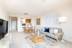 509/11 Mooramba Road, Dee Why