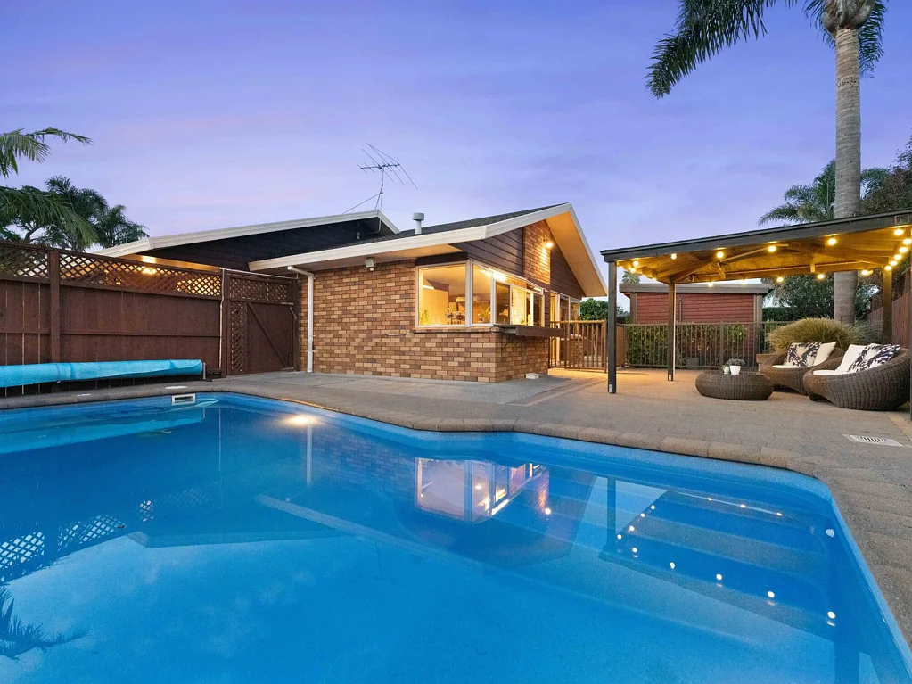 11 Graham Tagg Close, Pahurehure, Papakura, Auckland