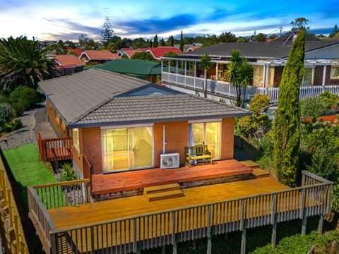 Henderson 3房  Solid Brick on Prime Location : A Must View Home