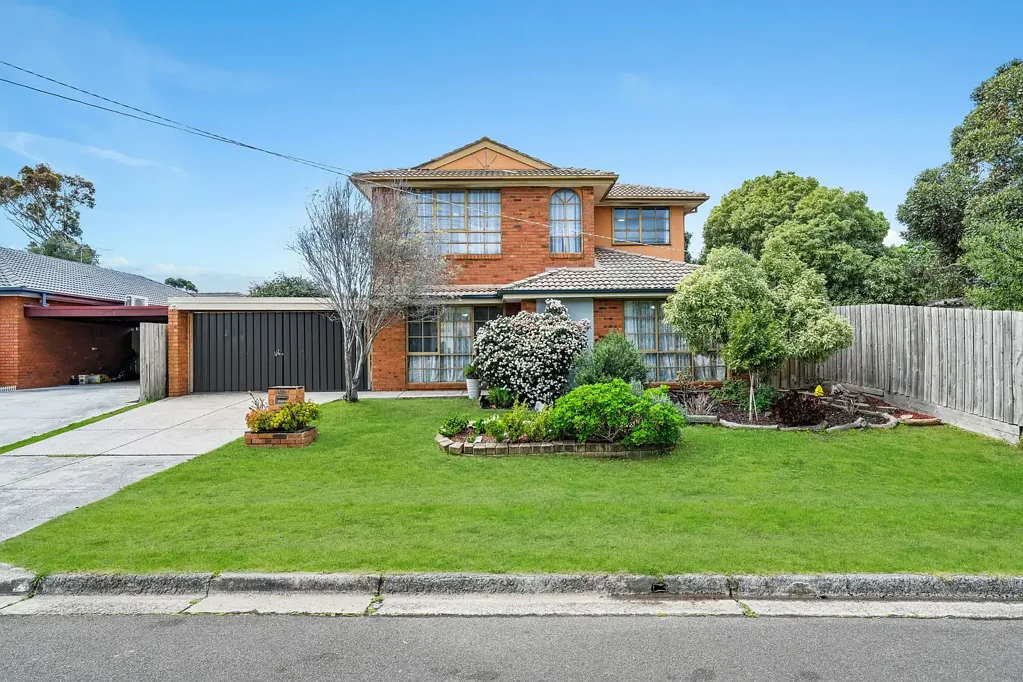 Carrum Downs 5Kwarto Huge Family Home in Central Location