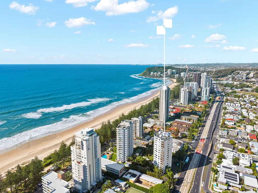 Burleigh Heads 2Kwarto Renovated Coastal Apartment with Ocean Views