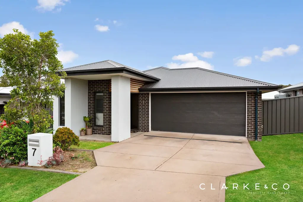 MODERN LIVING IN THE HEART OF THORNTON
