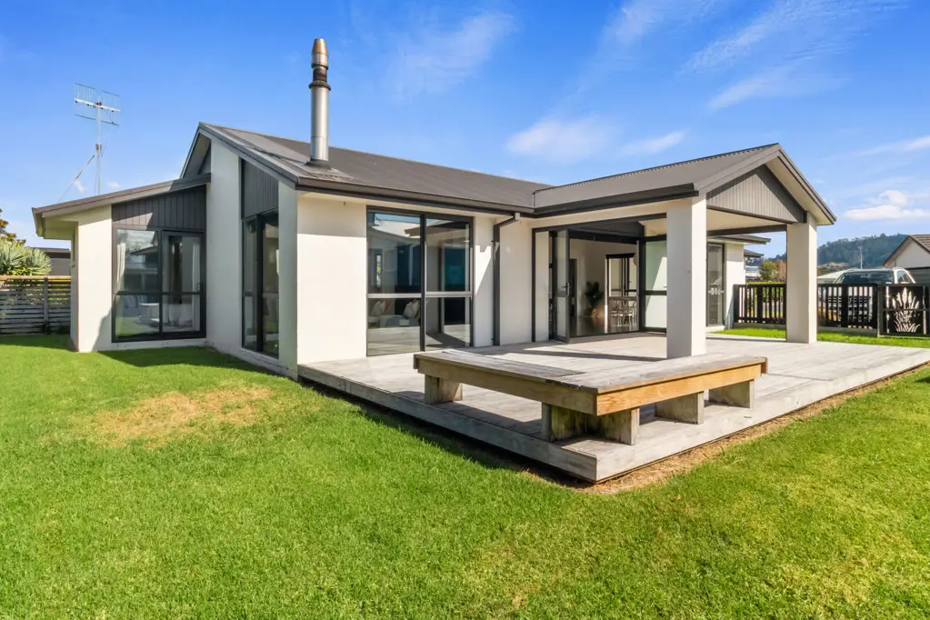 Waihi Beach 4침실 Price Drop reflects motivation.