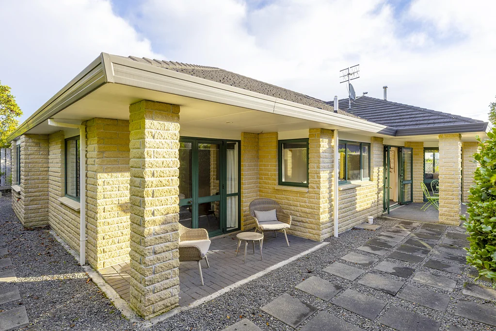 Waipahihi 3房  Easy care living awaits