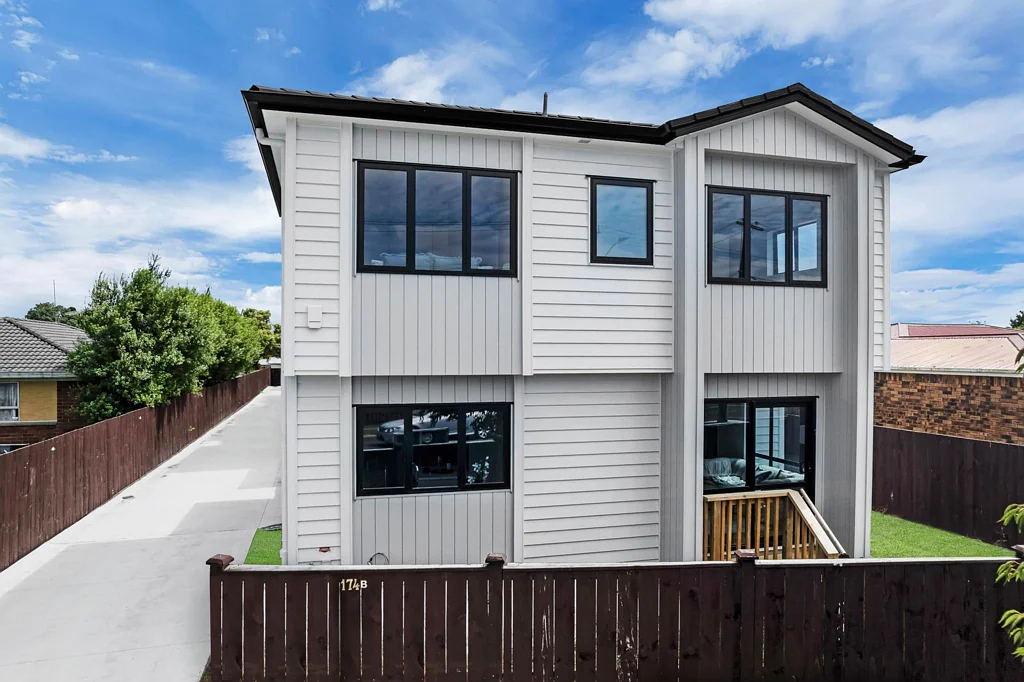 Papakura 4 Bedroom 3 Brand New Standalone Home