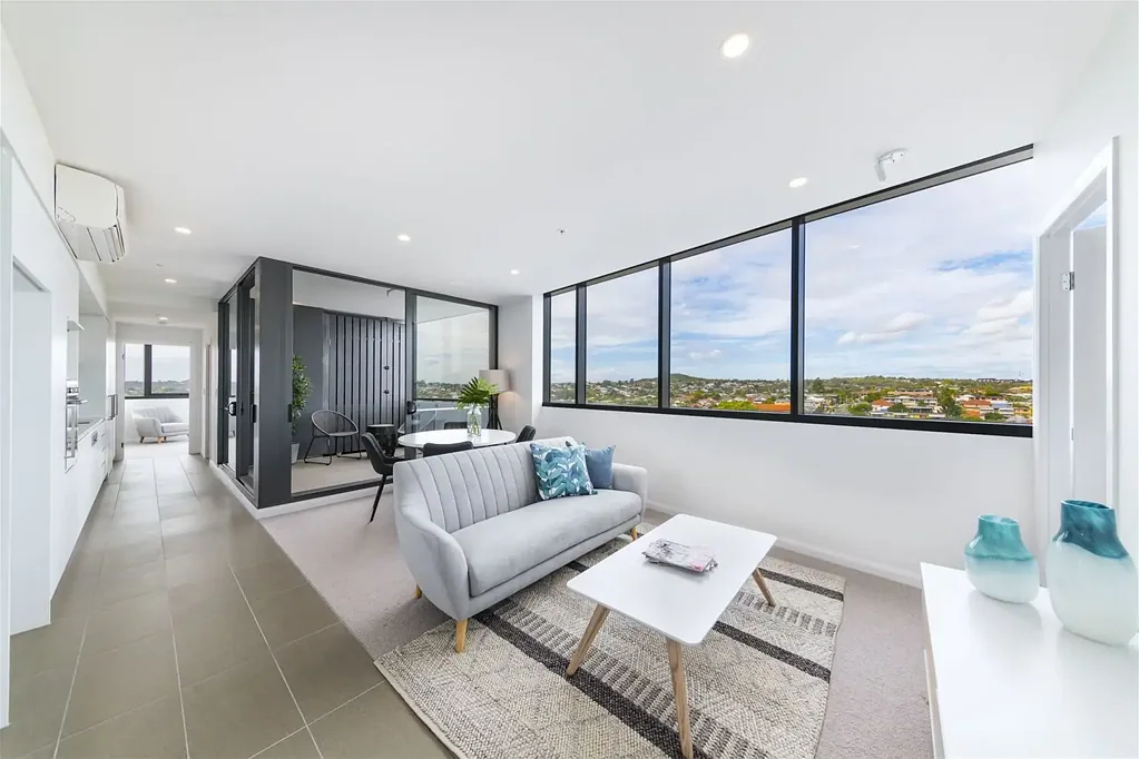 11707/300 Old Cleveland Road, Coorparoo, QLD 4151