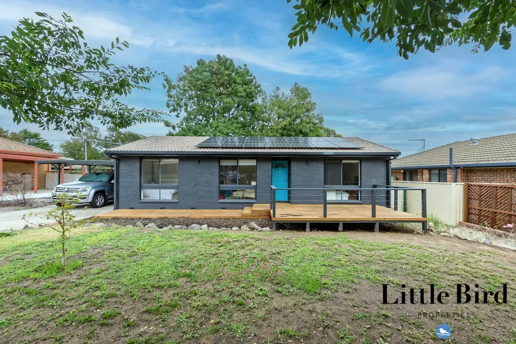Renovated Family Home with Covered Deck & Solar Power