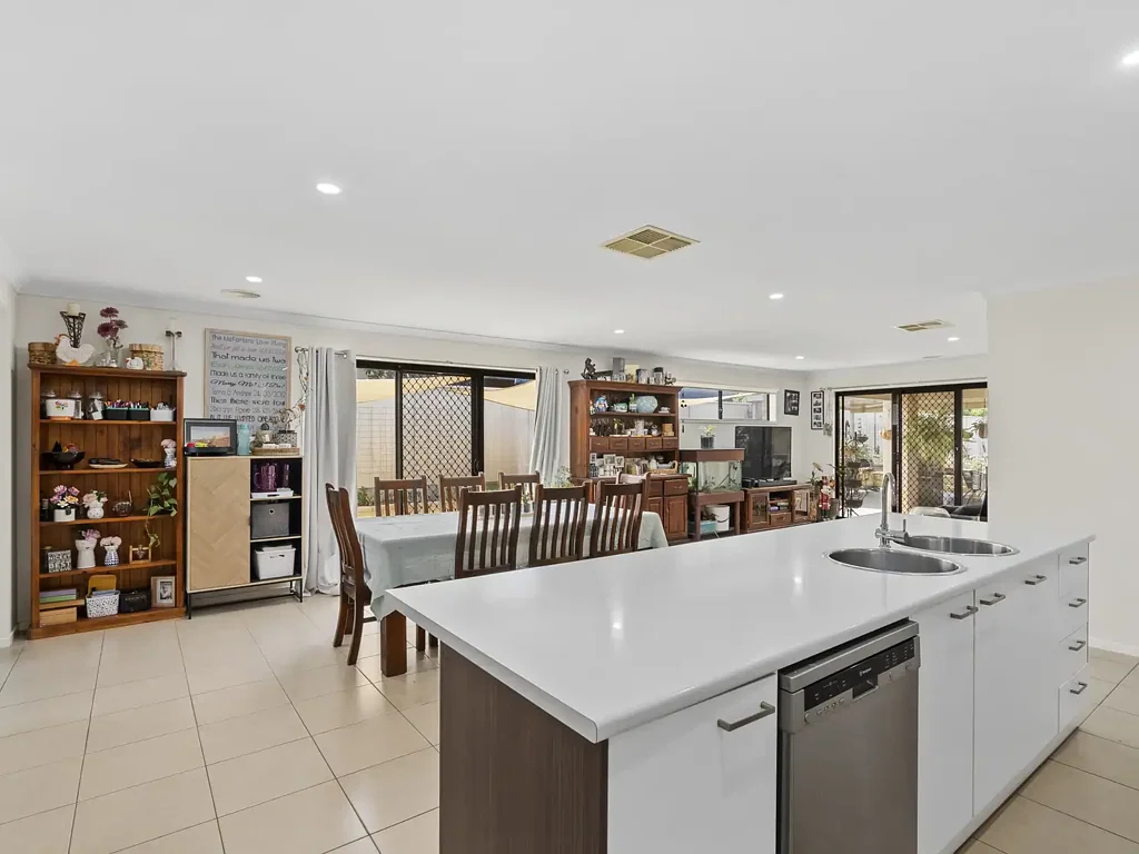 Rutherglen 4બેડરૂમ Perfect upsizing home that's the complete package