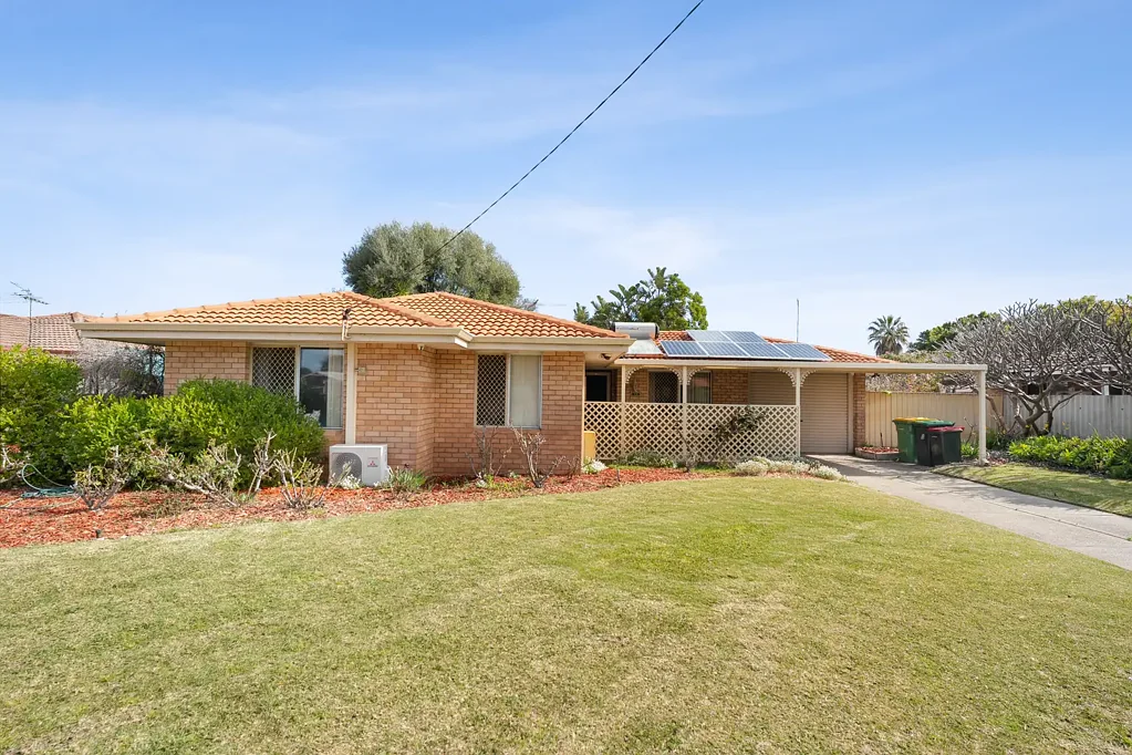 10 Breaden Drive, Cooloongup, WA 6168