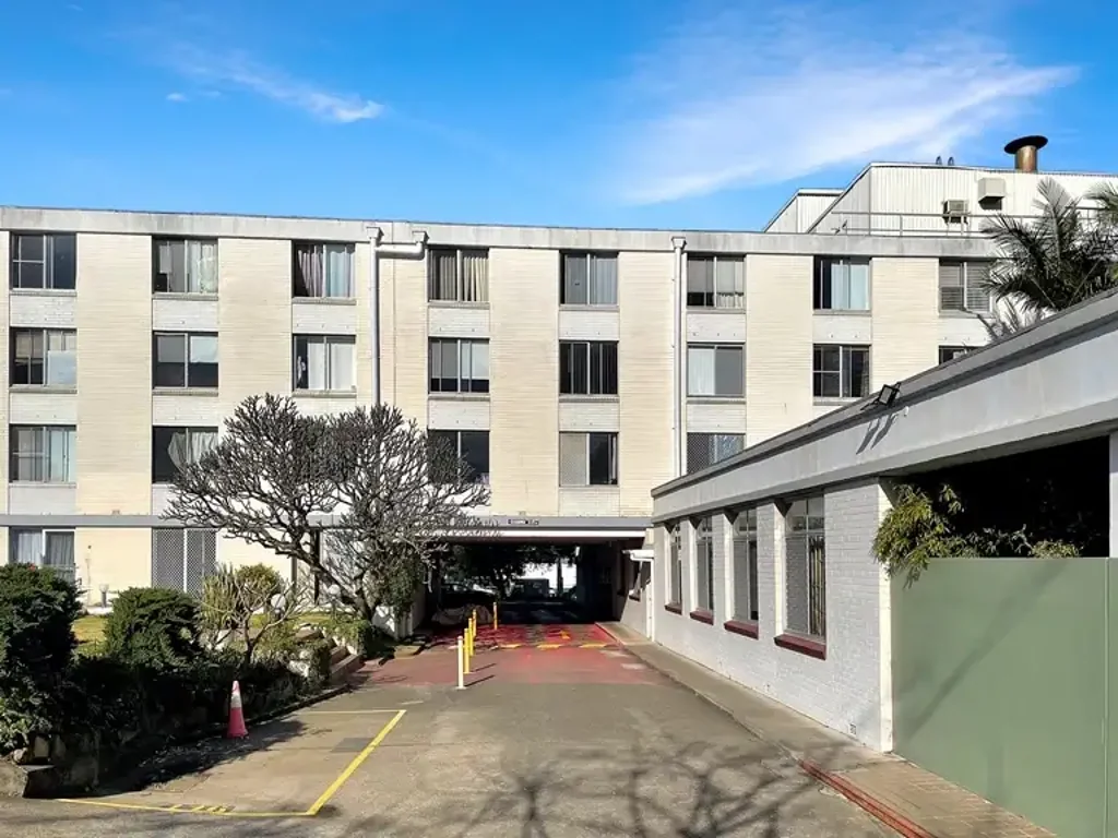 Top floor studio apartment with lift access.
