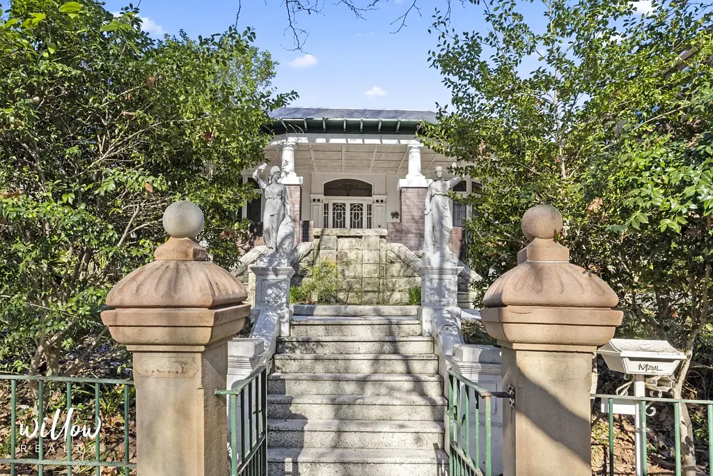 Large Period Family Home!