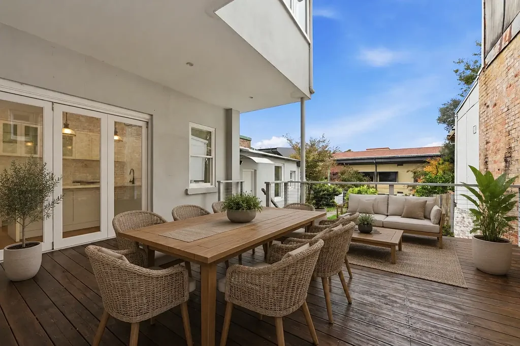 Modern family living with separate retreat and entertainer's backyard