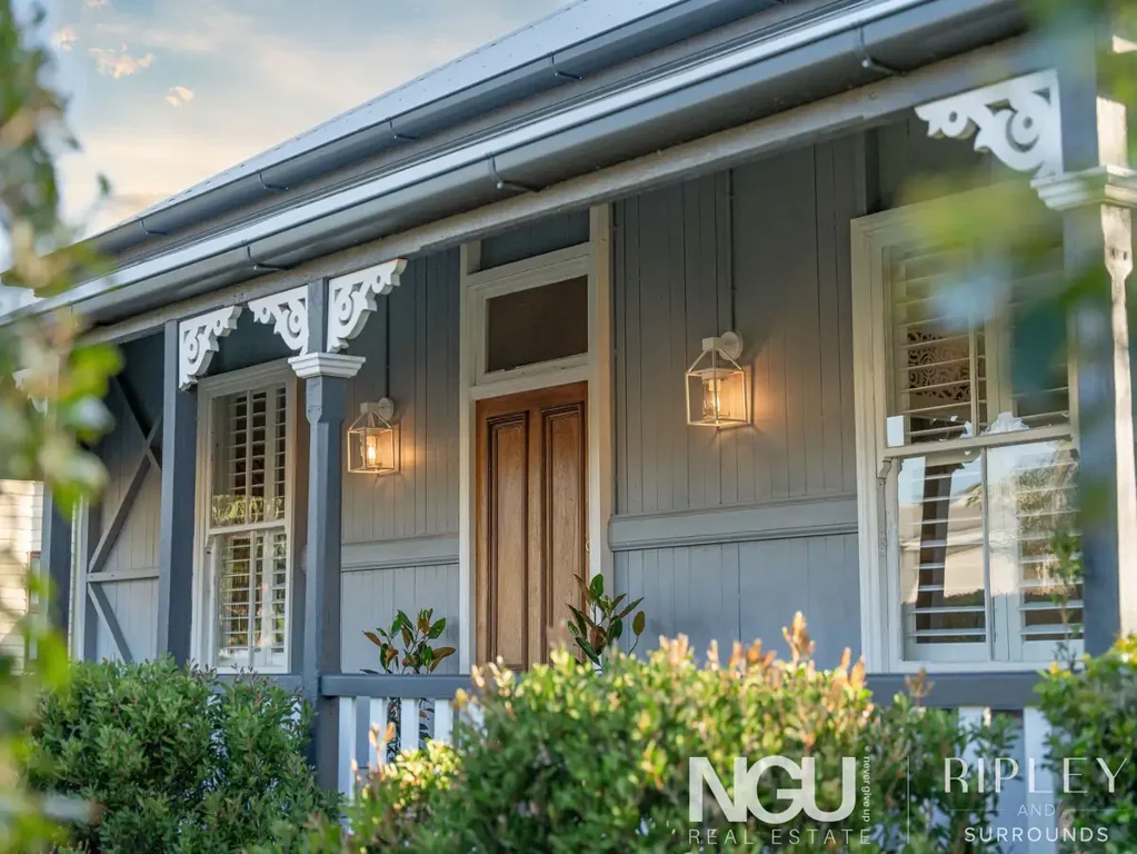 North Ipswich 3房  百年铸就。一生启程。故事继续。 A CENTURY IN THE MAKING. A LIFETIME AHEAD. THE STORY CONTINUES.