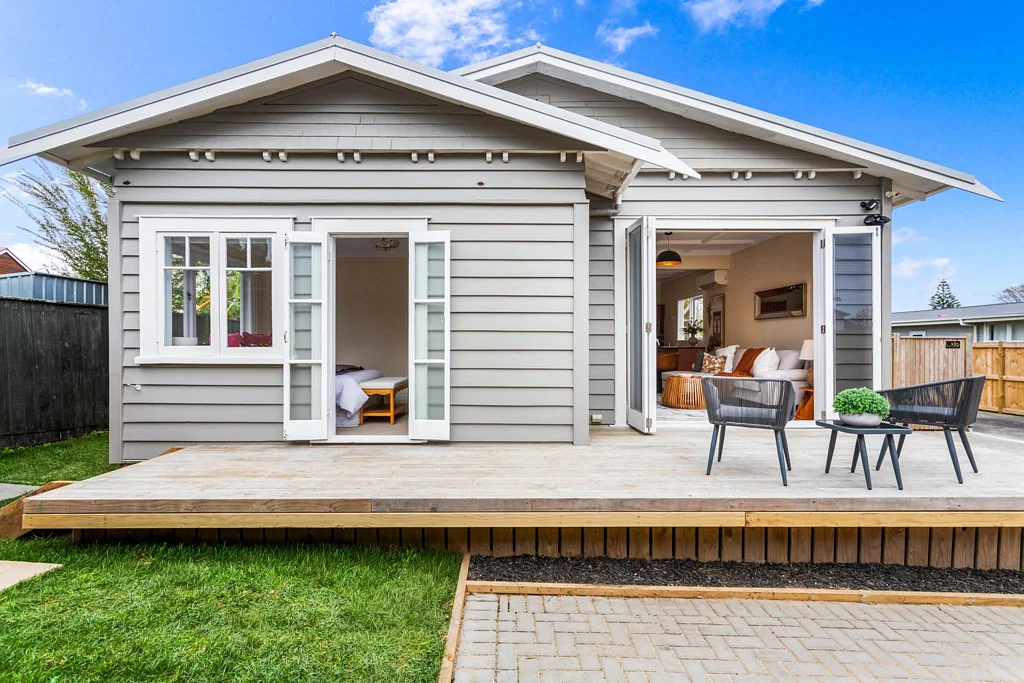 Te Atatu South 2ห้องนอน Your Perfect Match Awaits!