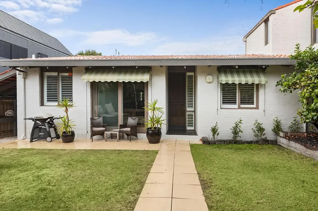 2/8 Spring Road, Malvern, VIC 3144