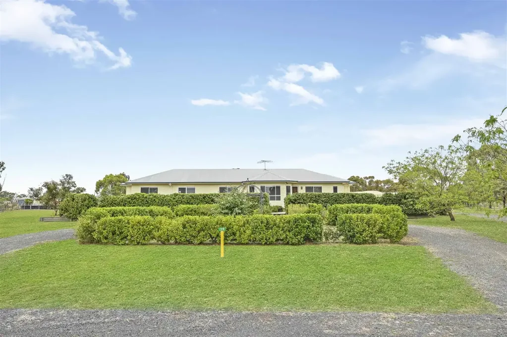 Dalby 5房  Exceptional Family Living – Your Dream Home Awaits
