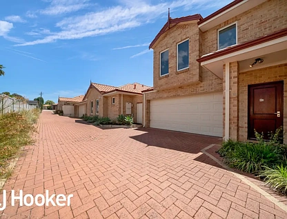 8C Hindmarsh Avenue, Yokine, WA 6060, 3房, 2浴, Townhouse