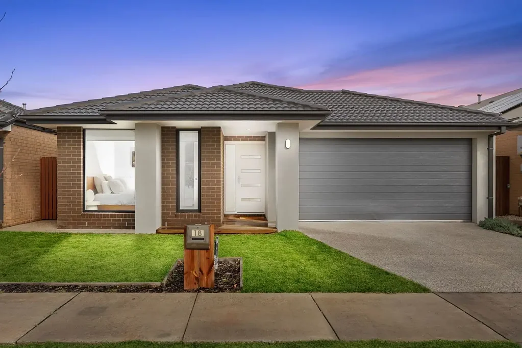 18 Vernal Circuit, Mount Duneed, VIC 3217